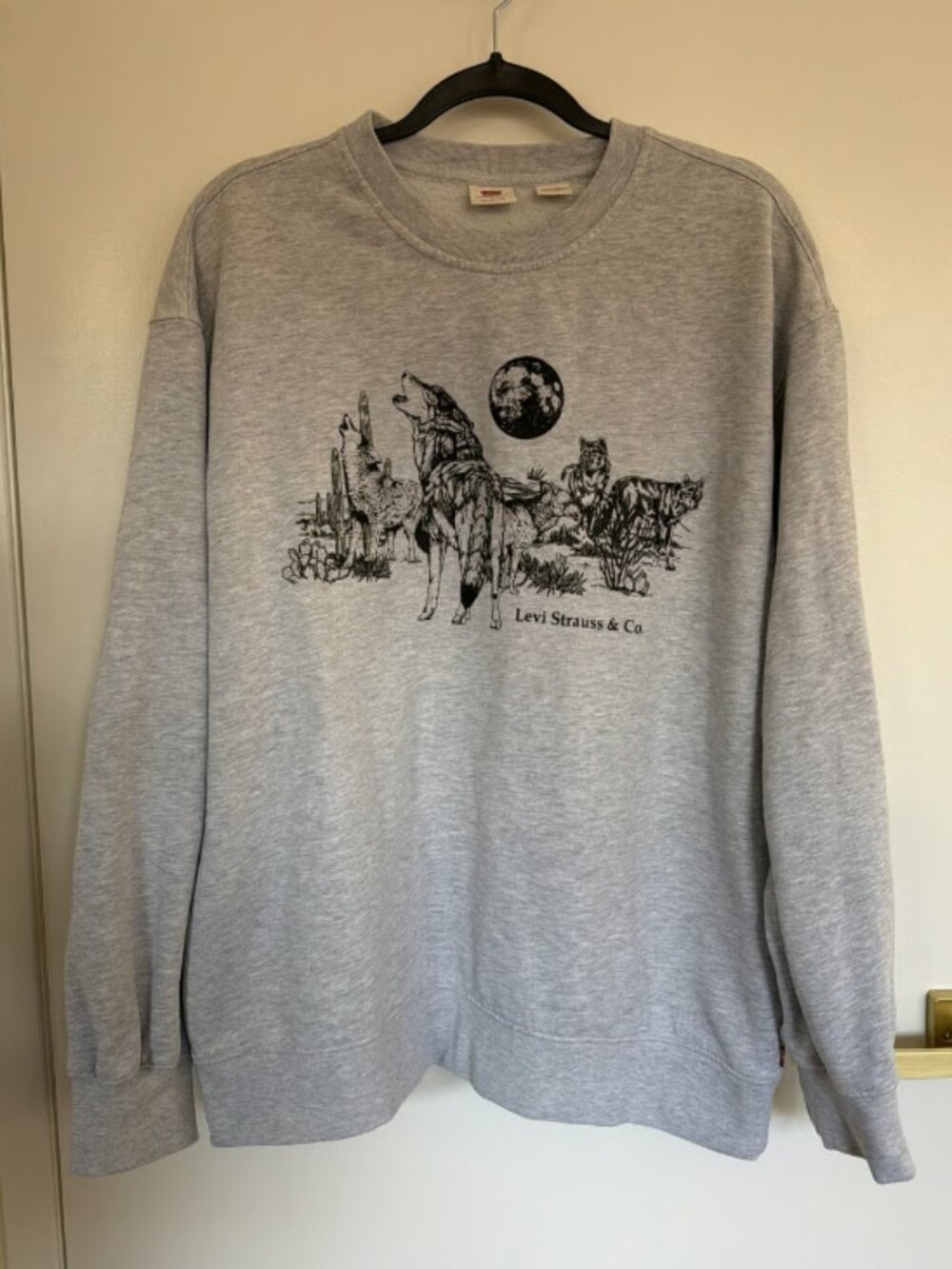 Levi's Howling Wolves Crewneck - Large